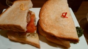 生姜たっぷりチキンサンド